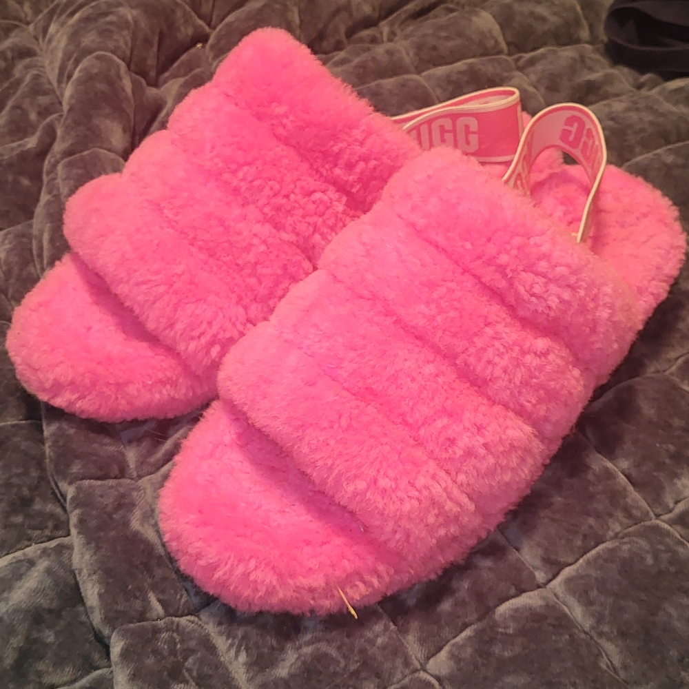 UGG Vibrant Pink Fluffy Sandals